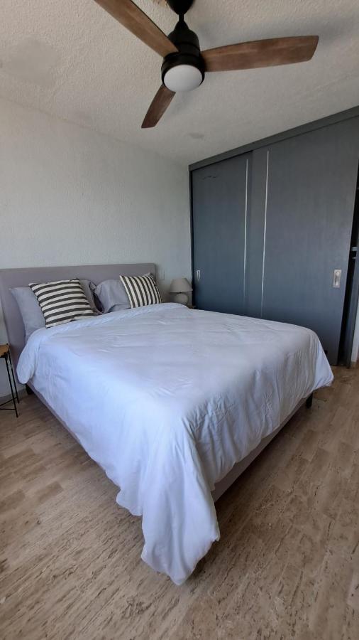 Beachfront 417 Apartment